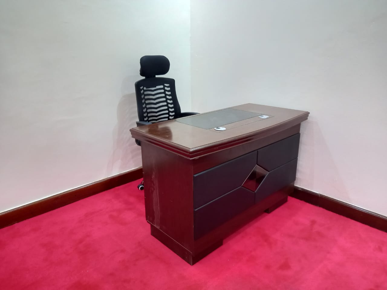 Corporate Personnel Task Desks